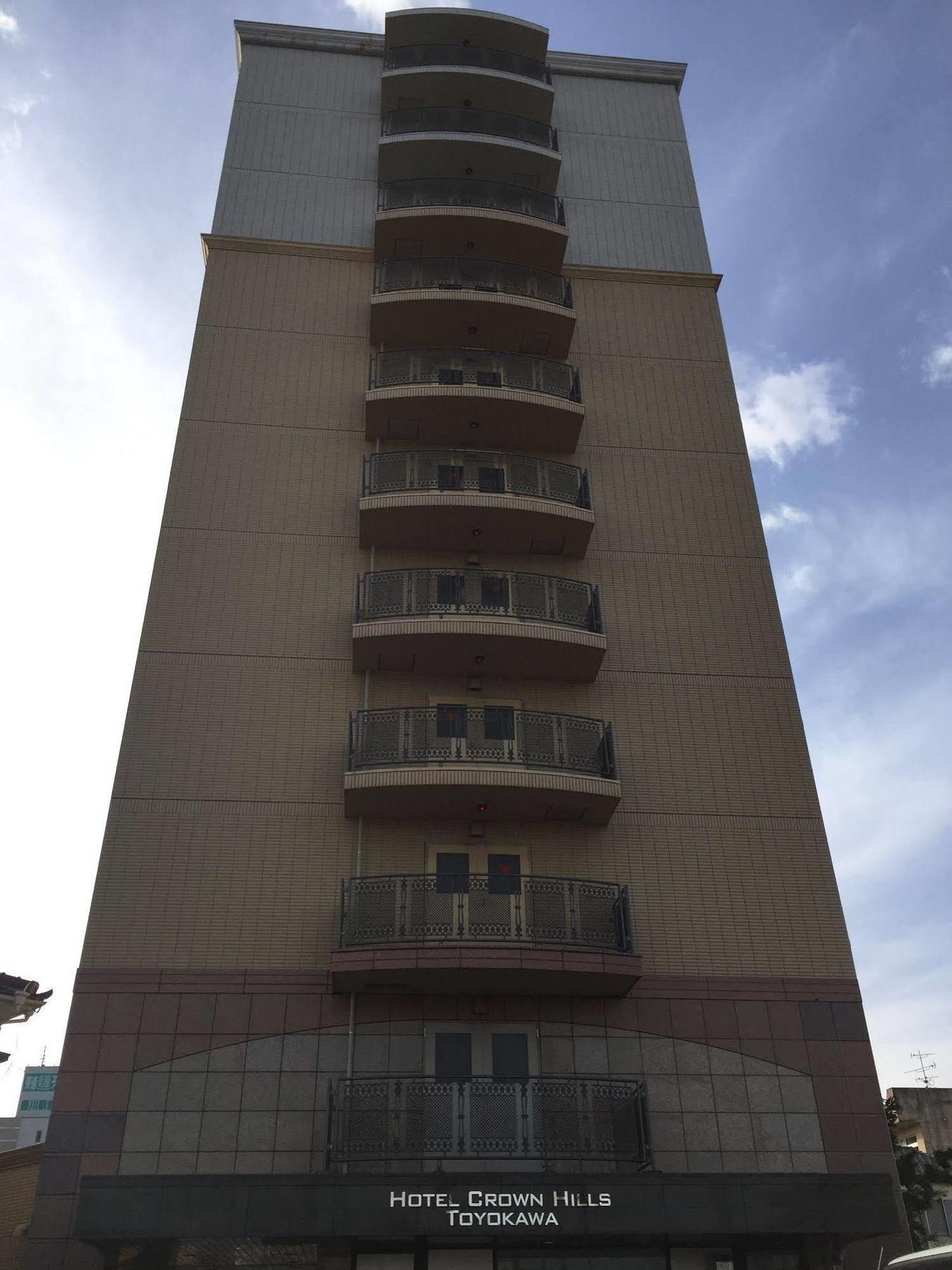 Hotel Crown Hills Toyokawa Exterior photo